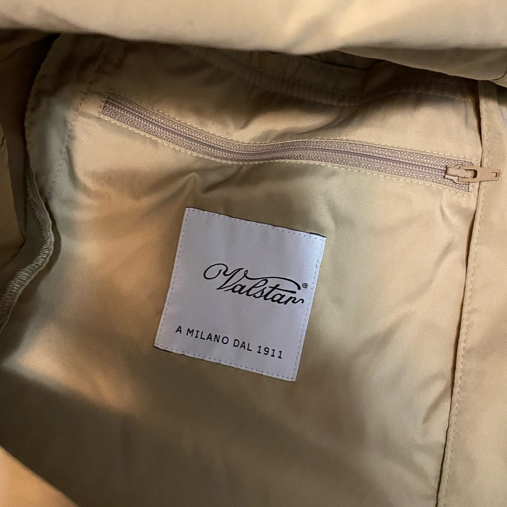 Jacket - Picture 2 of 5